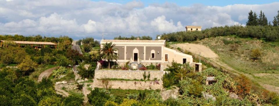 Vecchia Dimora Resort Centuripe Exterior photo