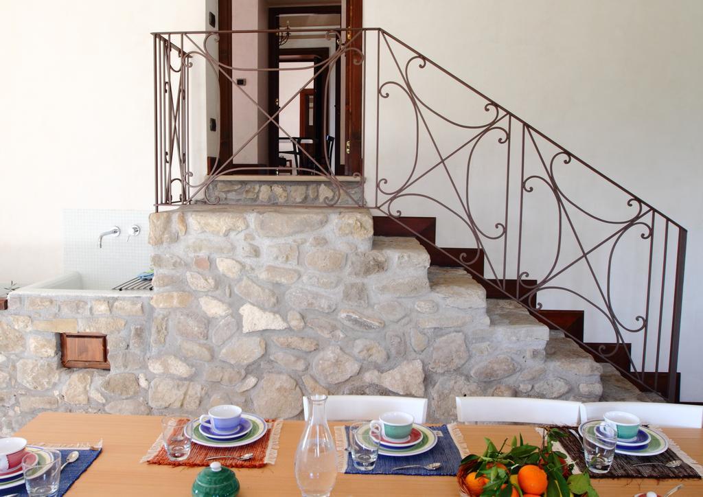 Vecchia Dimora Resort Centuripe Exterior photo
