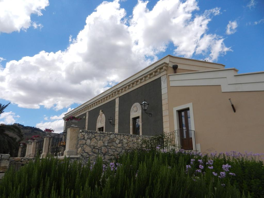 Vecchia Dimora Resort Centuripe Exterior photo
