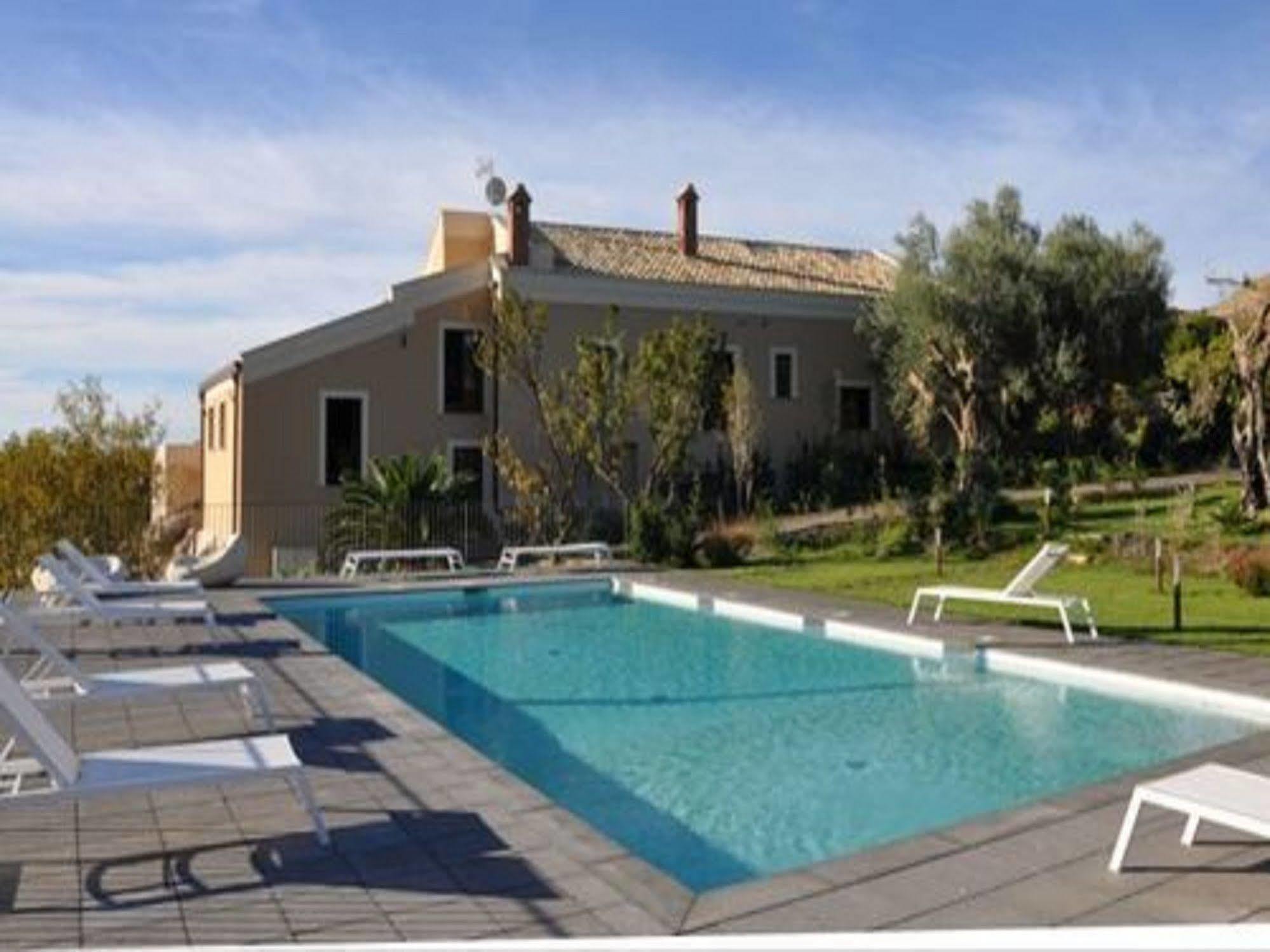 Vecchia Dimora Resort Centuripe Exterior photo