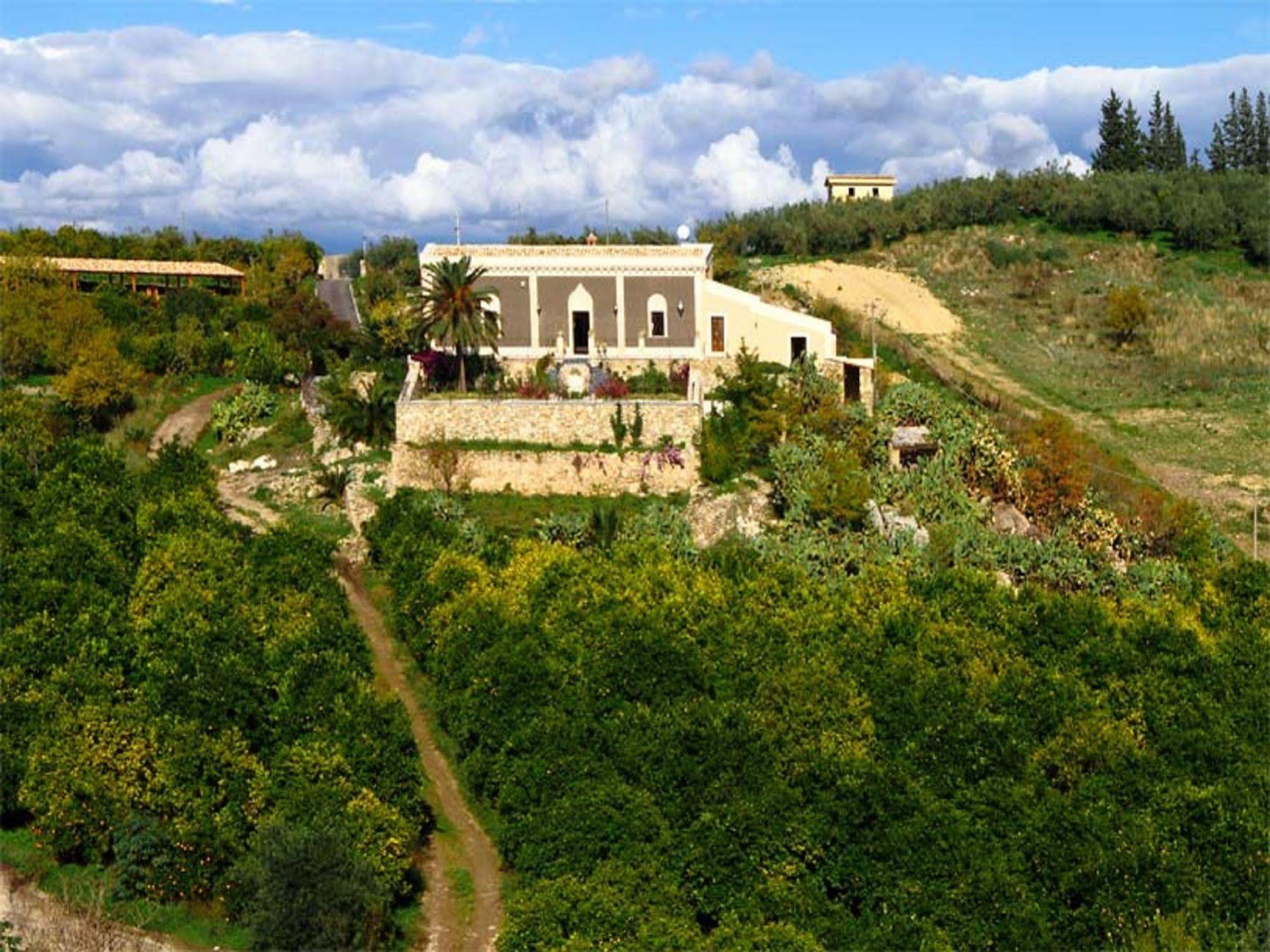 Vecchia Dimora Resort Centuripe Exterior photo